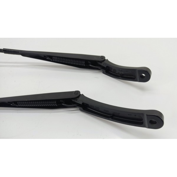 Par Braço Limpador Dianteiro Vw Jetta Gli 230cv 2019 Direito