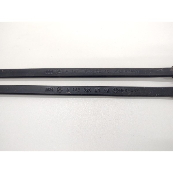 Par Braço Limpador Dianteiro Mercedes B180 B200 2006 A 2011 Direito