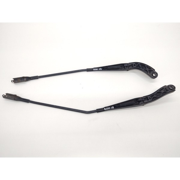Par Braço Limpador Dianteiro Mercedes B180 B200 2006 A 2011 Direito