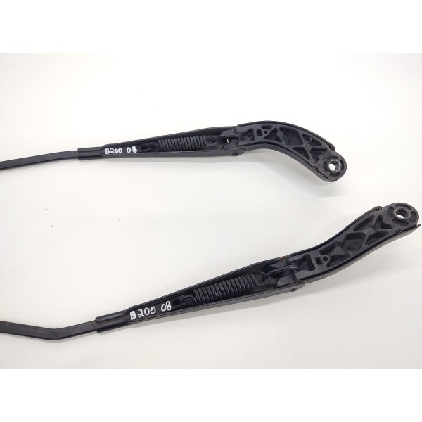 Par Braço Limpador Dianteiro Mercedes B180 B200 2006 A 2011 Direito