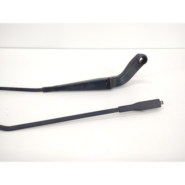 Par Braço Limpador Dianteiro Mercedes B180 B200 2006 A 2011 Direito
