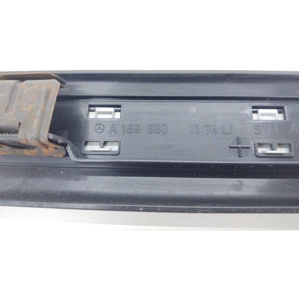 Soleira Porta Dianteira Esquerda Mercedes B200 2007 A 2011