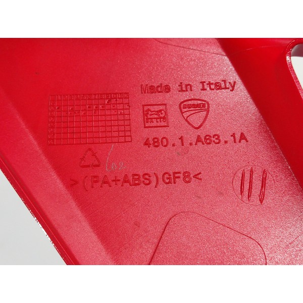 Carenagem Lateral Tanque L.d Ducati Streetfighter V4s 2022 Vermelho