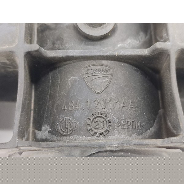 Duto Entrada Filtro Ar Ducati Streetfighter 2022 48412011aa