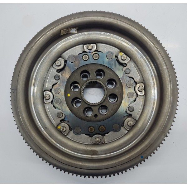 Volante Bimassa Motor Vw Jetta Gli 230cv 2019 06k105266