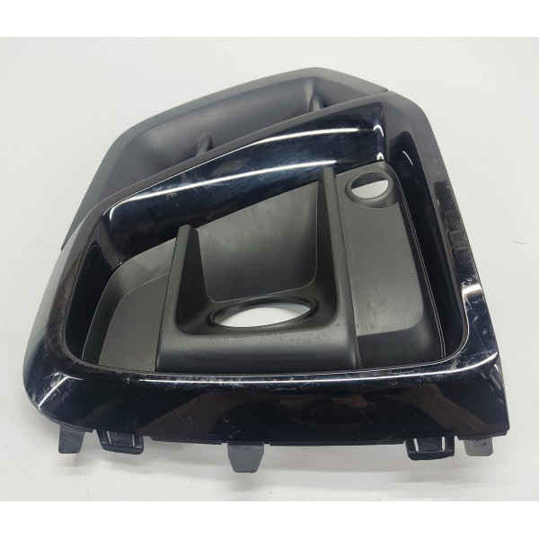 Moldura Farol Milha Direito Audi Q5 2.0 2022 C/detalhe Preto Direito