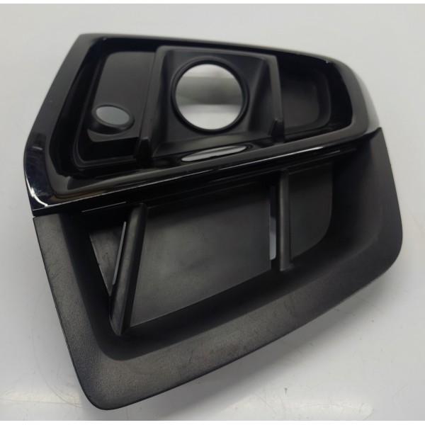 Moldura Farol Milha Direito Audi Q5 2.0 2022 C/detalhe Preto Direito