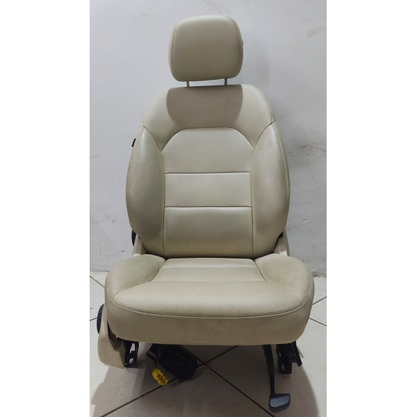 Jogo Banco Dianteiro Mercedes B200 2015 Sem Bolsa Lateral Bege