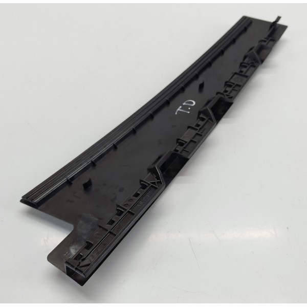 Acabamento Exterior Coluna Porta T.d Jetta Gli 230cv 2019 02 Preto