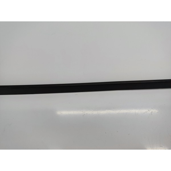 Friso Esquerdo Para Brisa Jetta Gli 230cv 2019  Preto