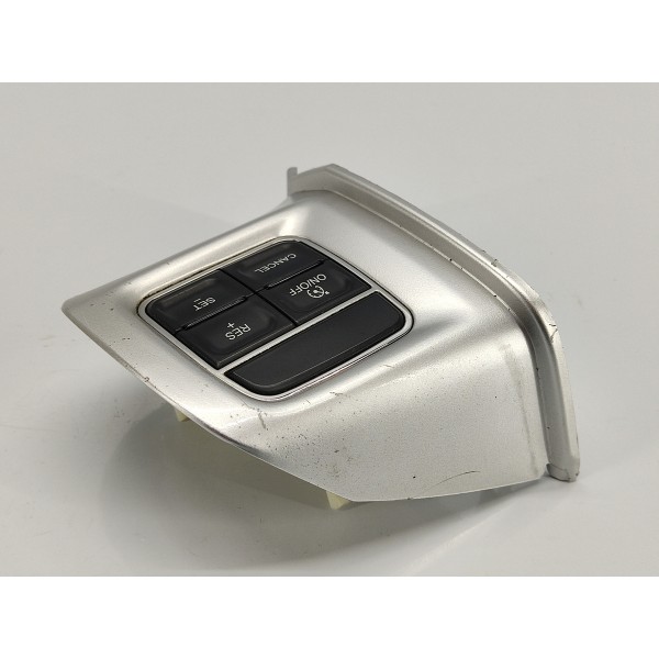 Botão Radio Volante Direito Fiat Freemont 2.4 2011