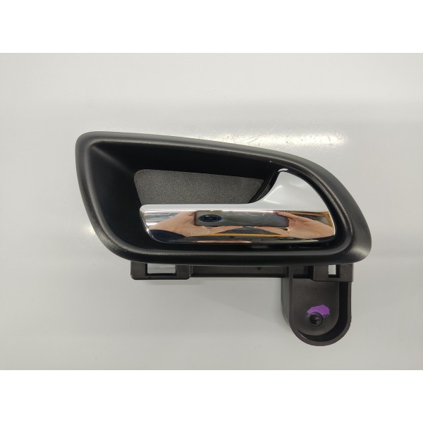 Maçaneta Interna Dianteira Direita Fiat Freemont 2.4 2011  Dianteira