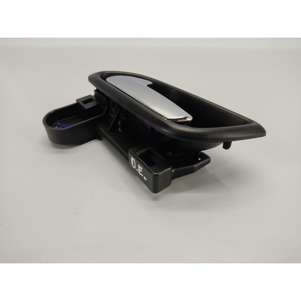 Maçaneta Interna Dianteira Esquerda Fiat Freemont 2.4 2011 Dianteira