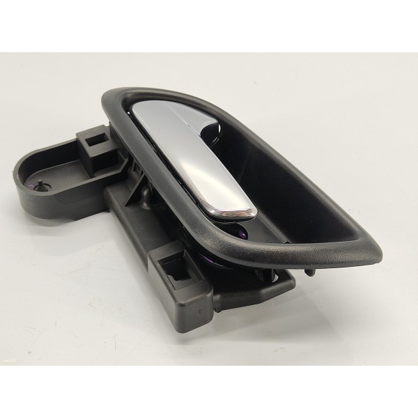 Maçaneta Interna Traseria Esquerda Fiat Freemont 2.4 2011 Traseira