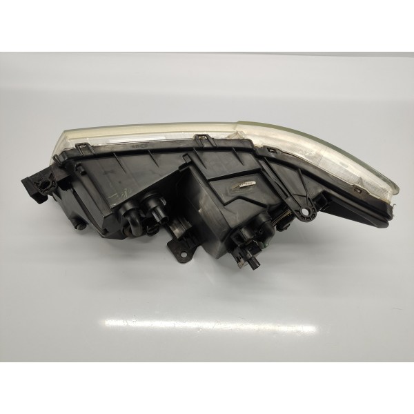 Farol Direito Fiat Freemont 2.4 2011 Direito