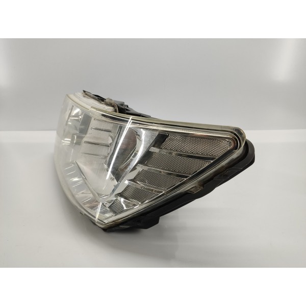 Farol Esquerdo Fiat Freemont 2.4 2011 Detalhe Esquerdo