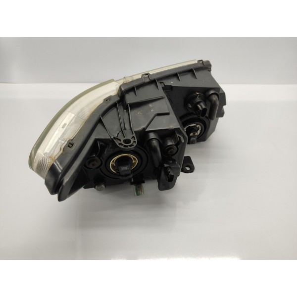 Farol Esquerdo Fiat Freemont 2.4 2011 Detalhe Esquerdo