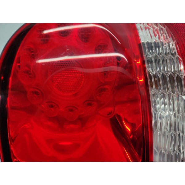 Lanterna Traseira Direita Fiat Freemont 2.4 2011 Direito Vermelho