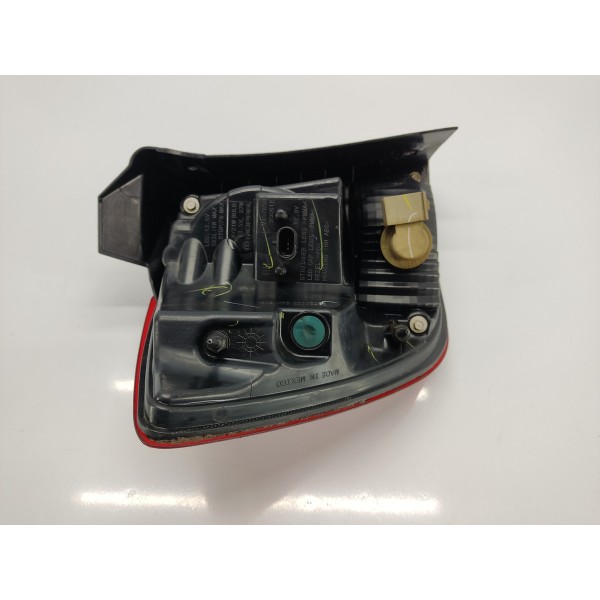 Lanterna Traseira Direita Fiat Freemont 2.4 2011 Direito Vermelho