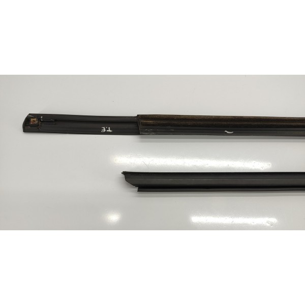 Pestana Porta T.e Fiat Freemont 2.4 2011 Preto