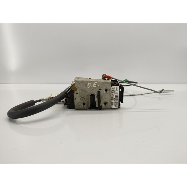 Fechadura Porta Dianteira Esquerda Fiat Freemont 2.4 2011