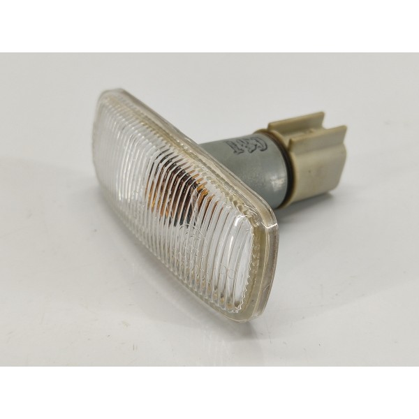 Pisca Para Lama C/detalhe Fiat Freemont 2.4 2011 002