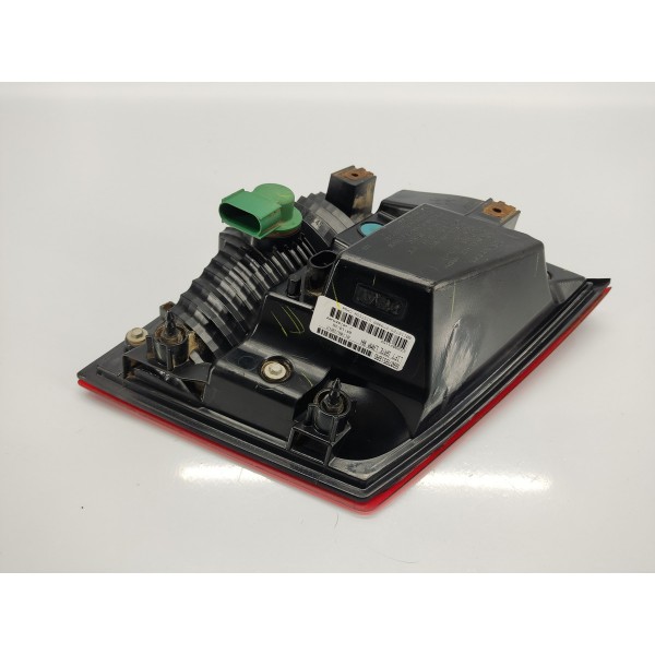 Lanterna Tampa Traseira L.d Fiat Freemont 2.4 2011 Direito Vermelho