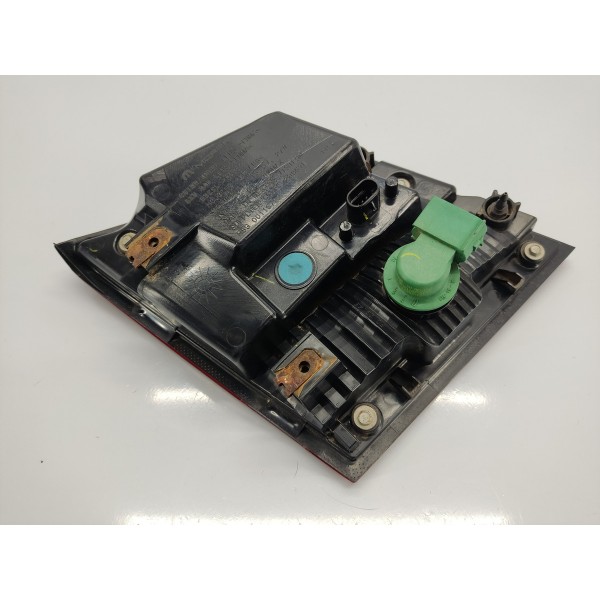 Lanterna Tampa Traseira L.d Fiat Freemont 2.4 2011 Direito Vermelho