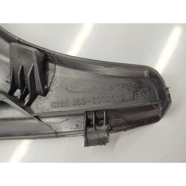 Acabamento Churrasqueira Direito Chery Tiggo 2 1.5 2018 Preto Churrasqueira