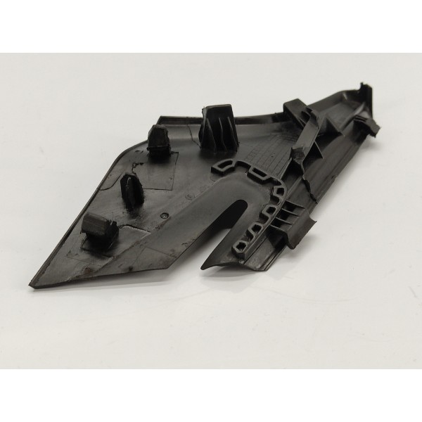 Acabamento Churrasqueira Direito Chery Tiggo 2 1.5 2018 Preto Churrasqueira