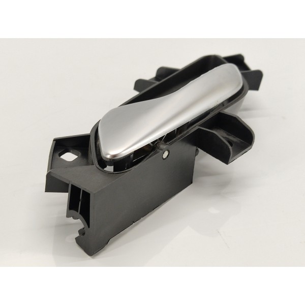 Maçaneta Interna Dianteira Esquerda Chery Tiggo 2 1.5 2018 Dianteira