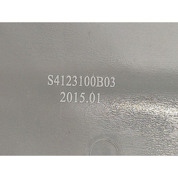 Luz Cortesia Porta Oculos Lifan X60 1.8 2015 S4123100b03 Branco-neutro