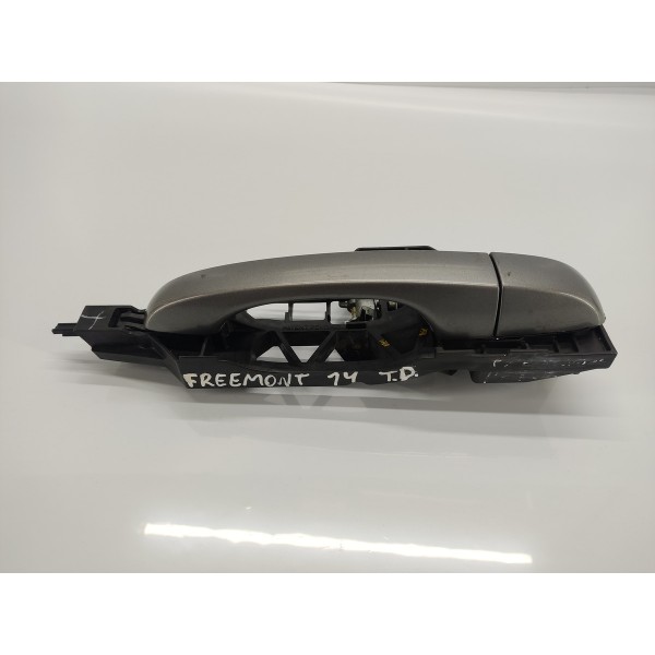 Maçaneta Externa Traseira Direita Freemont 2.4 2012 Traseira