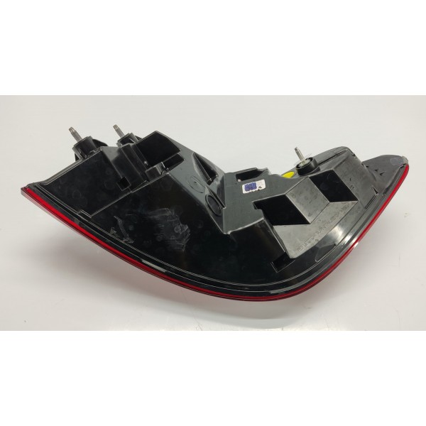 Lanterna T.e Bmw G20 Msport 320i 2024 21526201 Esquerdo/motorista Vermelho