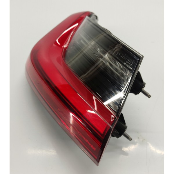 Lanterna T.e Bmw G20 Msport 320i 2024 21526201 Esquerdo/motorista Vermelho