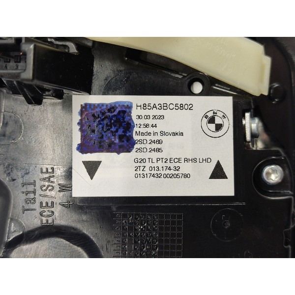 Lanterna Tampa Traseira Direita Bmw G20 Msport 320i 2024 Direito/passageiro Vermelho