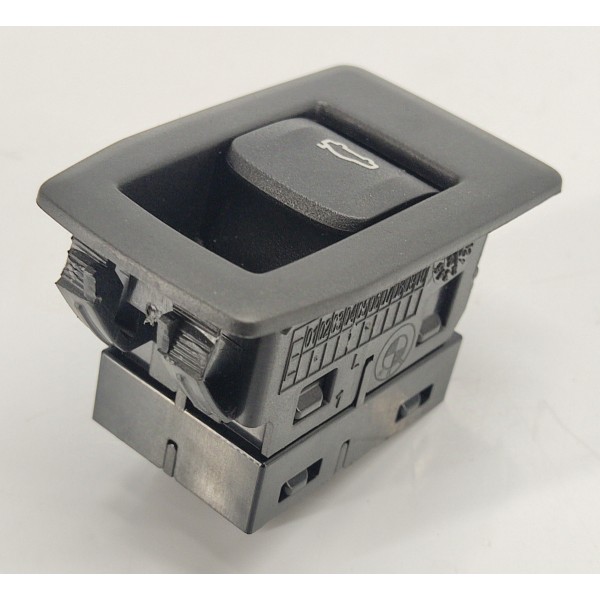 Botao Abertura Porta Mala D.e Bmw G20 Msport 320i 2024