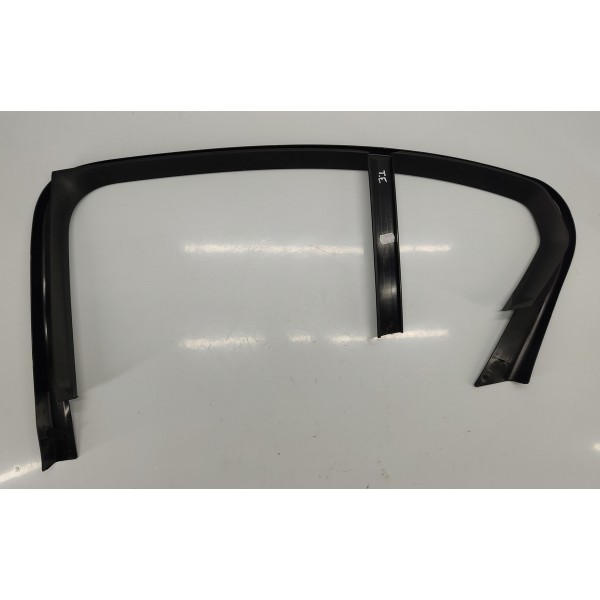 Moldura Interna Arco Vidro Porta T.e Bmw G20 320i 2024 Preto