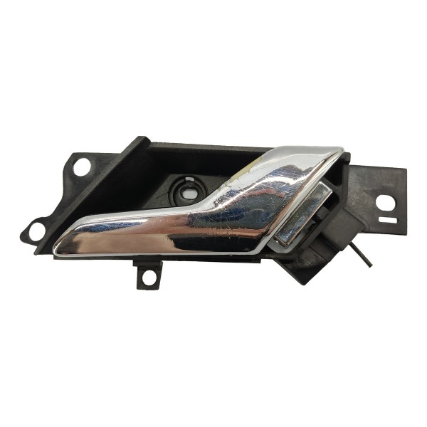 Maçaneta Interna Direita Chevrolet Captiva 3.6 2011 Detalhe Dianteira/traseira