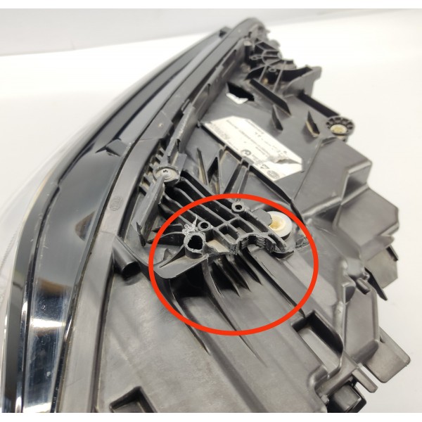 Farol Esquerdo Com Detalhes Bmw G20 320i 2024 Esquerdo/motorista