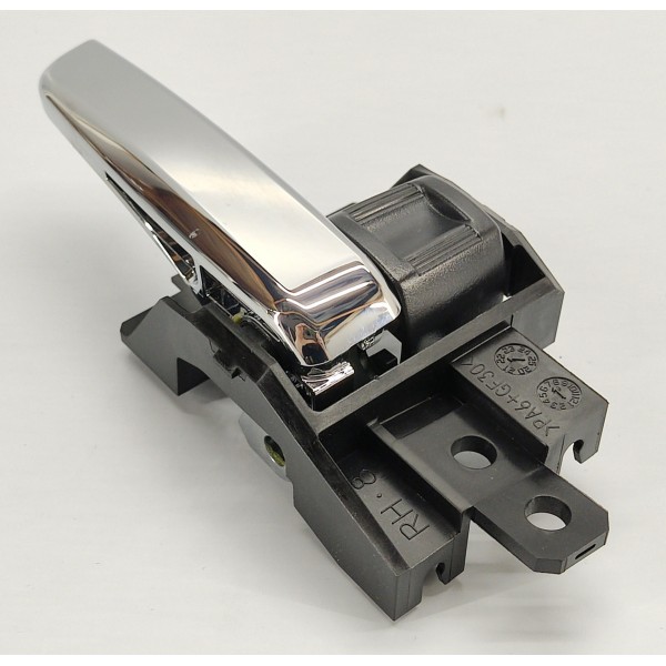 Maçaneta Interna D.d Pajero Sport 2022 2.4 Hpe Dianteira