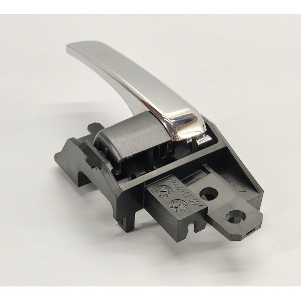 Maçaneta Interna D.e Pajero Sport 2022 2.4 Hpe Dianteira