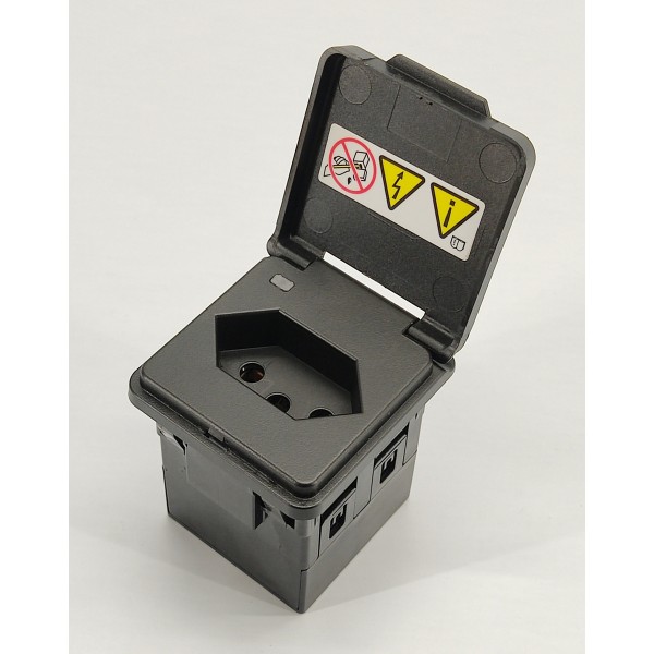 Tomada 12v Pajero Sport 2022 2.4 Hpe