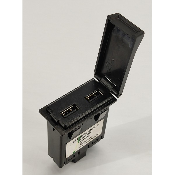 Usb Console Traseiro Pajero Sport 2022 2.4 Hpe 8638a387