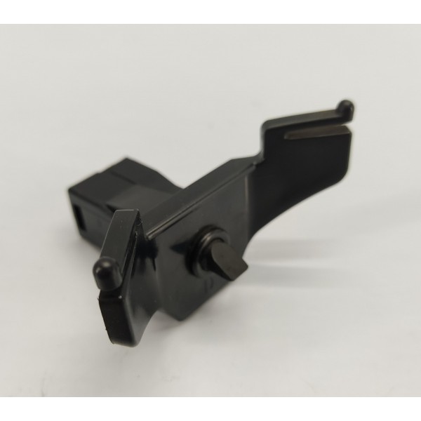 Trava Portinhola Tanque Pajero Sport 2022 2.4 Hpe