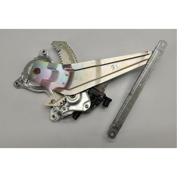 Motor Maquina Vidro T.e Pajero Sport 2022 2.4 Hpe C\detalhe