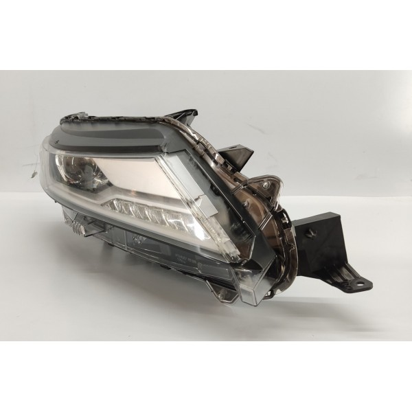 Farol Direito Pajero Sport 2022 2.4 Hpe Direito/passageiro