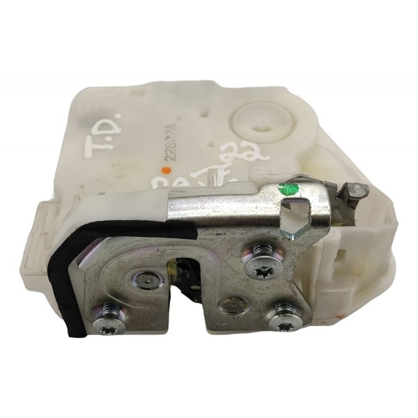 Fechadura Porta Traseira Direita Pajero Sport 2022 2.4 Hpe