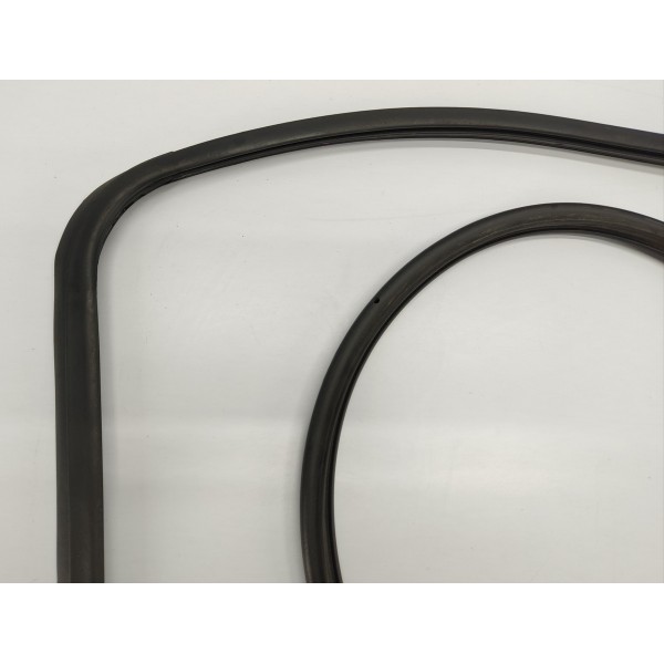 Borracha Fixa Porta T.e Pajero Sport 2022 2.4 Hpe