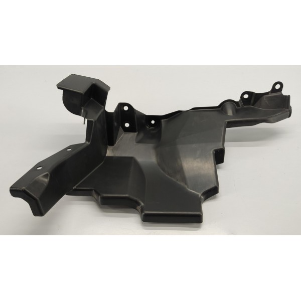 Defletor Esquerdo Radiador Pajero Sport 2022 2.4 Hpe